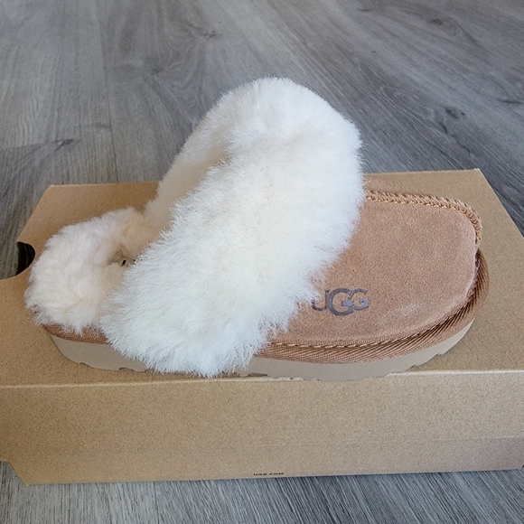 SOLD - Picture 2 of 11